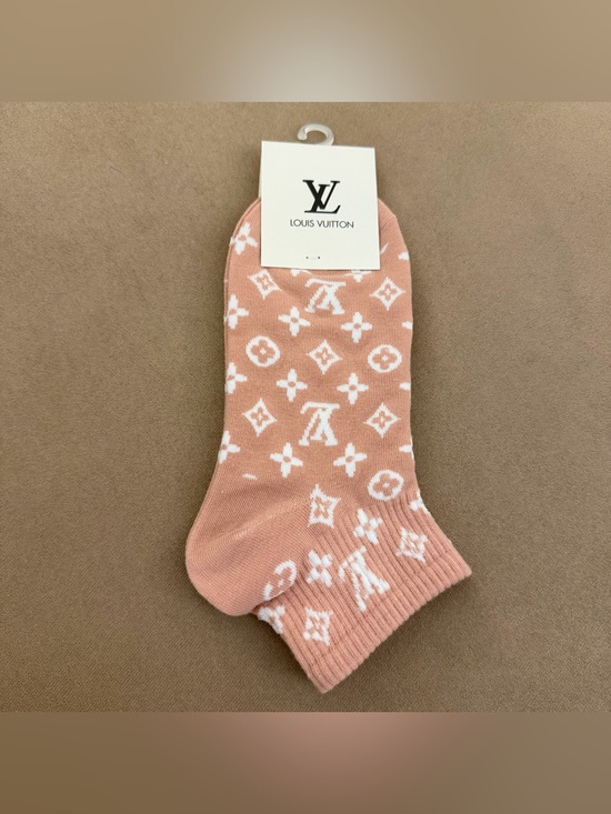 Luxury Vibes Ankle Socks Accessories - NWT Premium Designer Monogram Ankle Socks  Dusty Rose / White